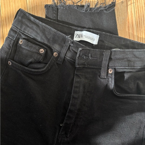 Zara Black Skinny Jeans for Women - Picture 3 of 5